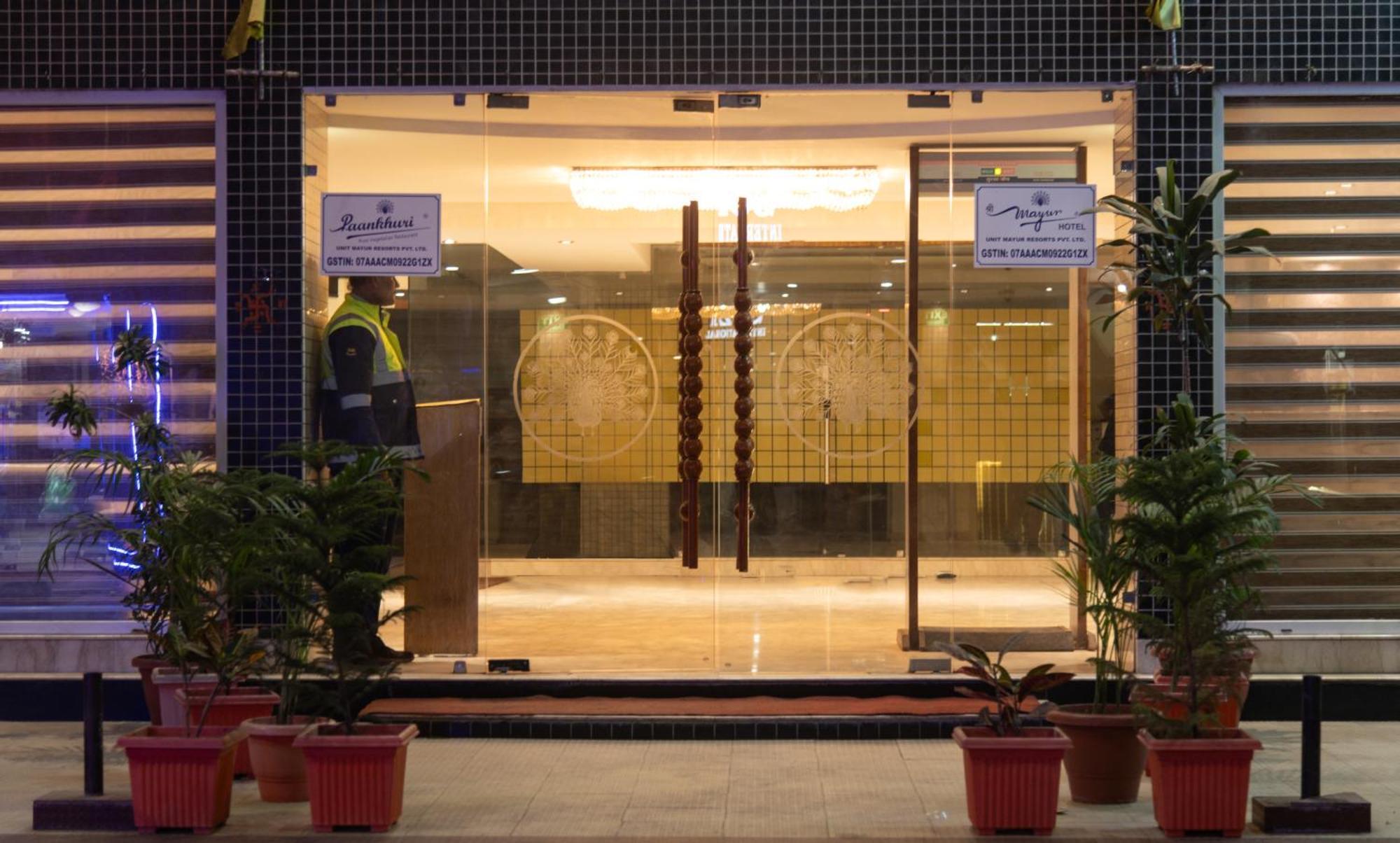 Mayur Hotel Ню Делхи Екстериор снимка